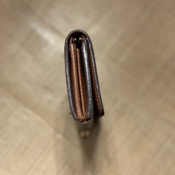 Louis Vuitton
Monogram Canvas
Porte Monnaie Billets Tresor Wallet EUC Vintage - Picture 3 of 10